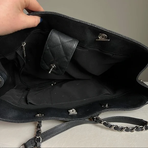 SOLD 🤩 Chanel shopper grain leather tote - Picture 10 of 16